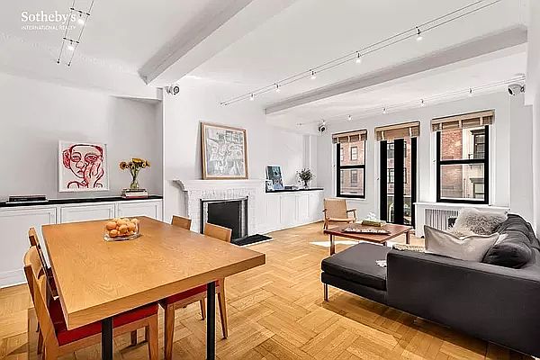 1st image of 25 E 9th St APT 3B