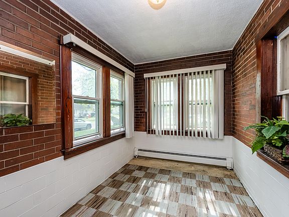 5th image of 1142 Bishop Ave