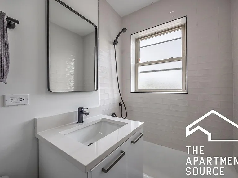 1556 W Hollywood Ave #3 — Photo 26