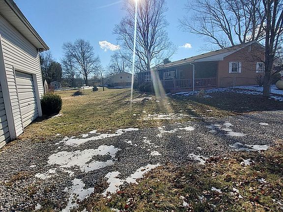 4th image of 107 Cameo Ln