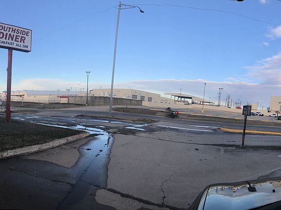 pano of surrounding business