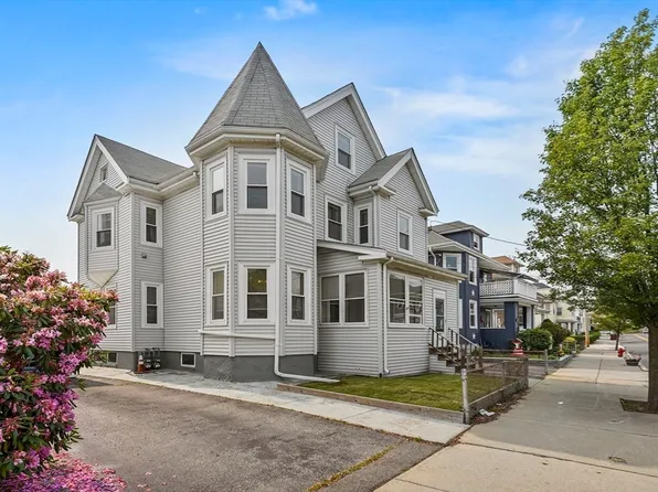 196 Bucknam St, Everett, MA 02149