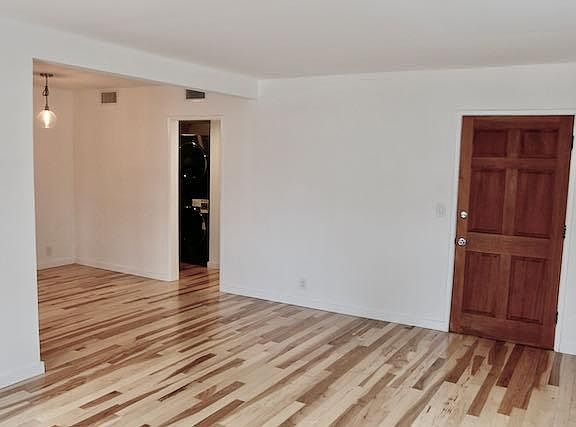 5th image of 1931 S Shenandoah St #6