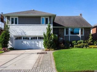 3392 Fairway Rd, Oceanside, NY 11572