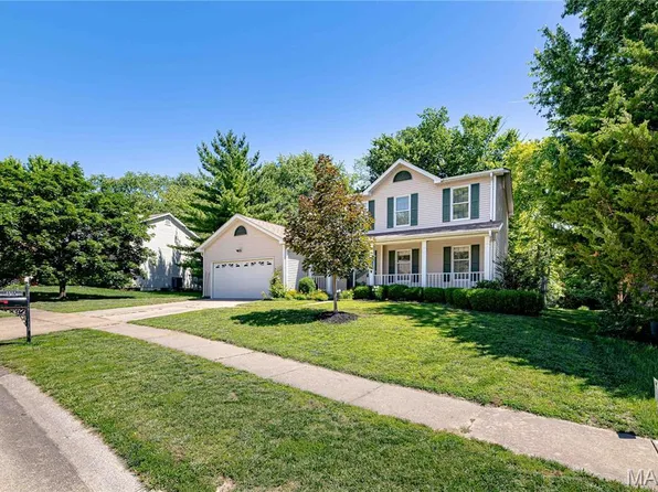 2054 Krause Hill Pl, Florissant, MO 63031