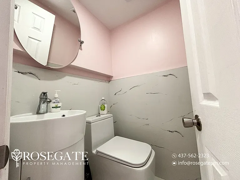 49 College Cres #2 — Photo 26