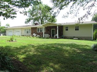 444 Coffee Ln, Fletcher, NC 28732