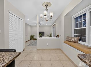 2 Dennison Pl, Plainsboro, NJ 08536