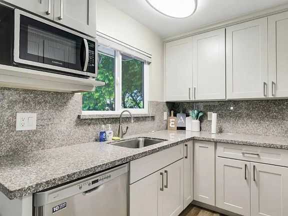 2nd image of 2420 Karen Dr #2