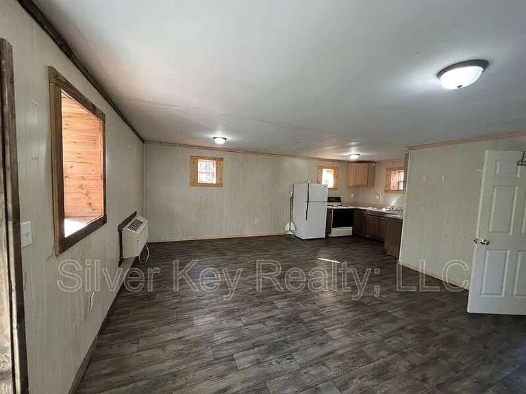 1121 Athens Pike — Photo 7