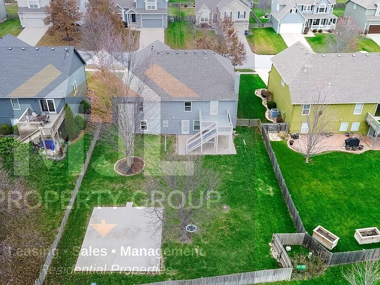 18801 W 164th Ter — Photo 3