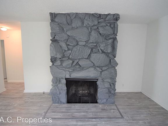 3rd image of 10745 Hortense St APT 15