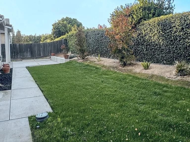 2371 Serena Ave — Photo 26