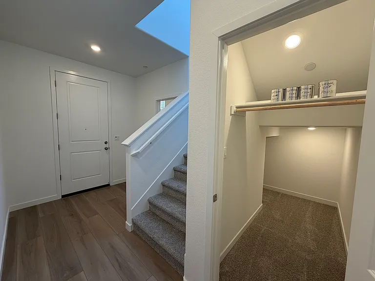 8363 Valpane Way — Photo 11