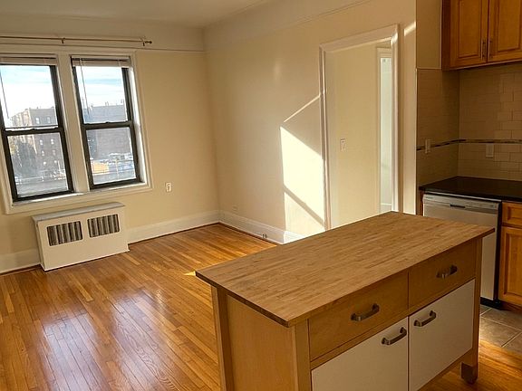 4th image of 43-42 45th St Floor 5