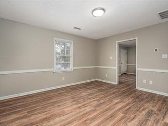 5th image of 506 Arrington Ave #514