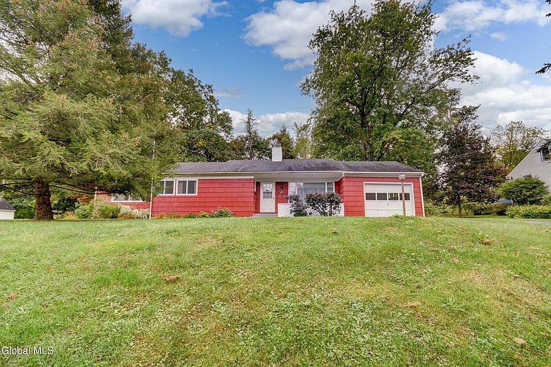 2nd image of 41 Ridge Road