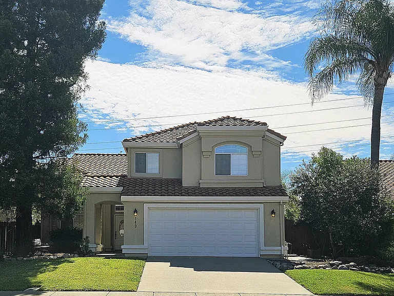 149 Sundance Dr — Photo 1