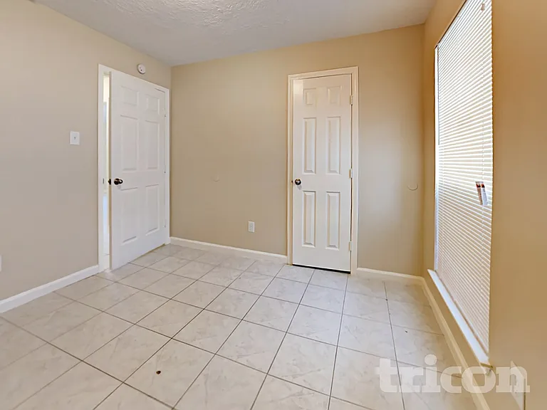 3446 Edgecreek Dr — Photo 8