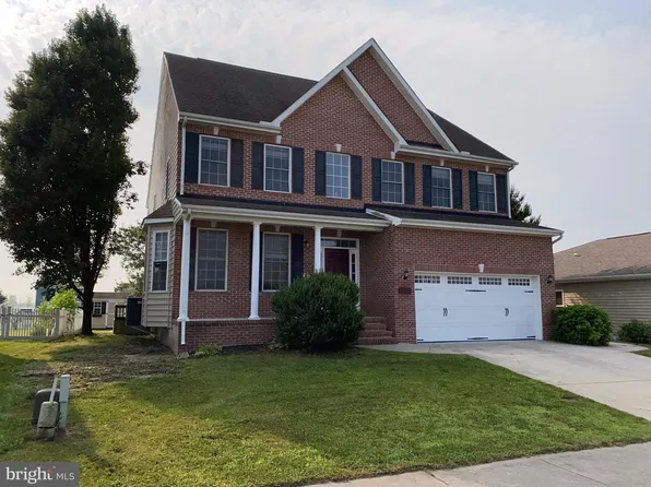 303 Planters Dr, Seaford, DE 19973