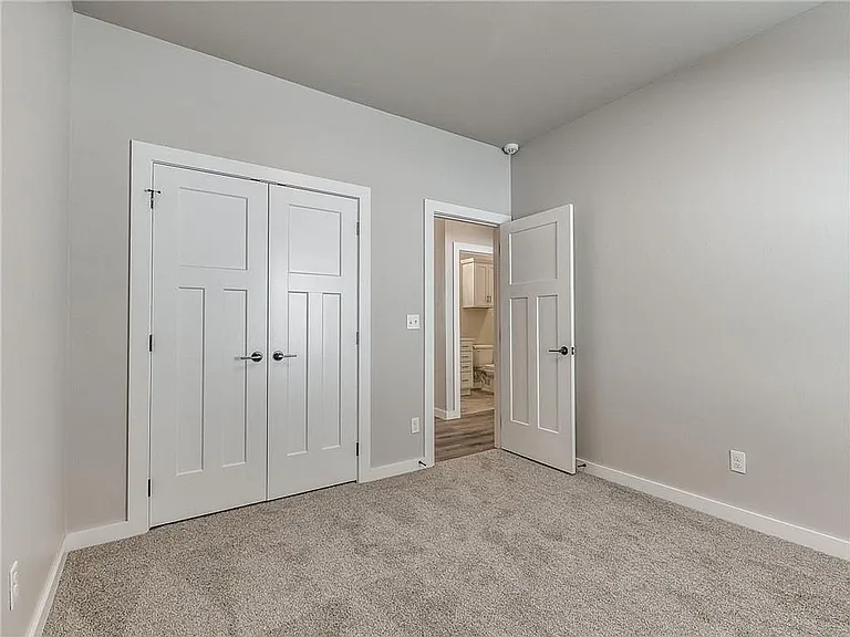 8104 NW 151st Cir — Photo 25