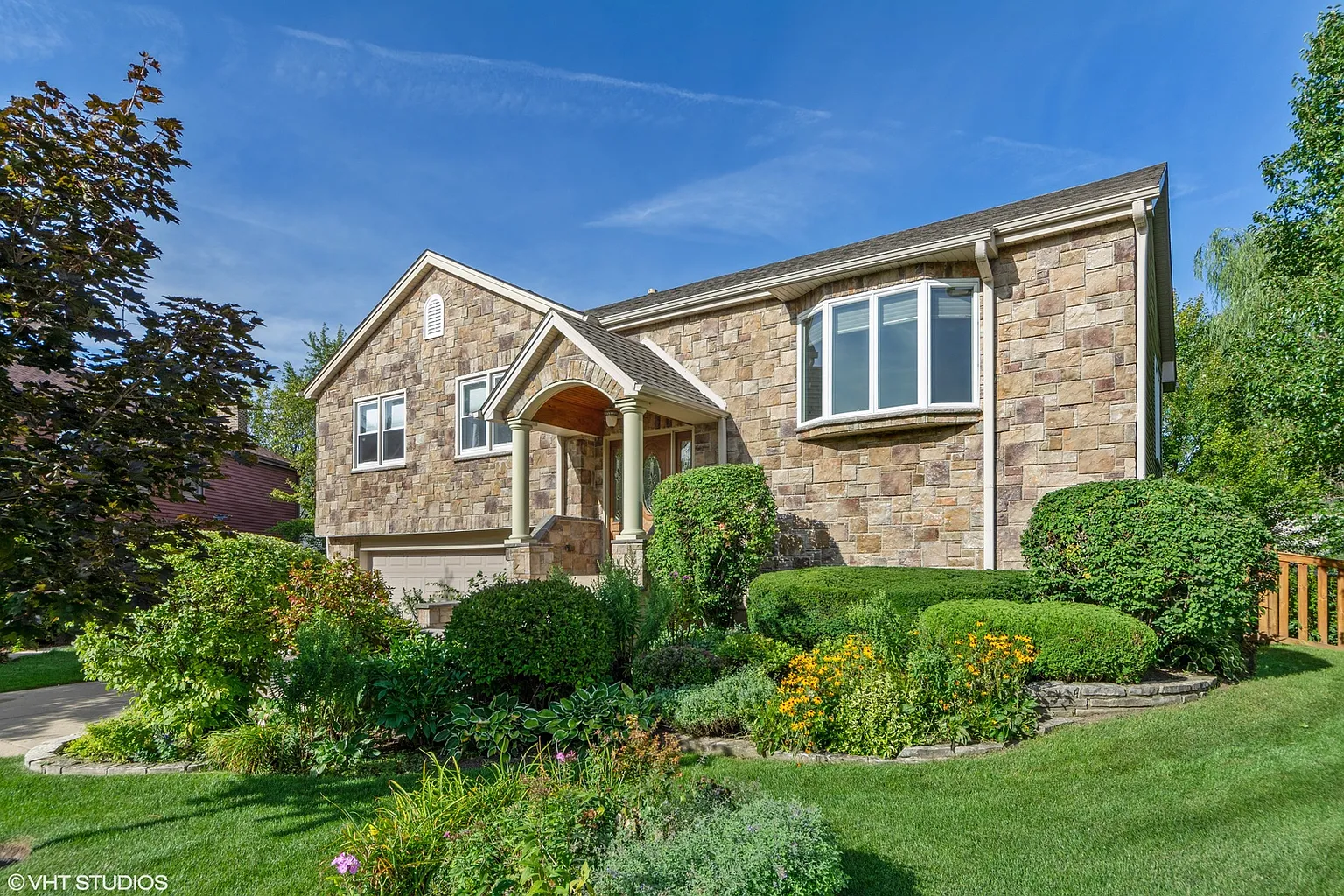 14 Cobblestone Ct photo 1