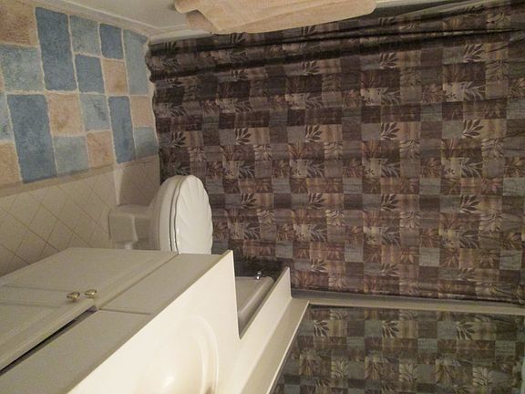 Bathroom I