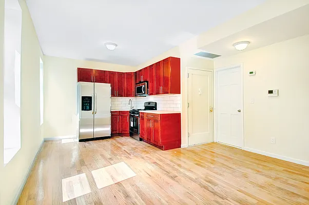 Rented by Nest Seekers International | media 40