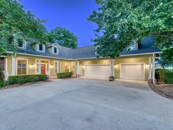 127 Anna Springs Ln, Montgomery, TX 77356