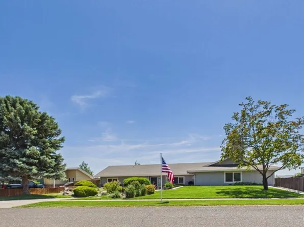 4710 Desert Plateau Drive, Pasco, WA 99301