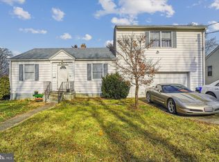 2827 Munson St, Silver Spring, MD 20902