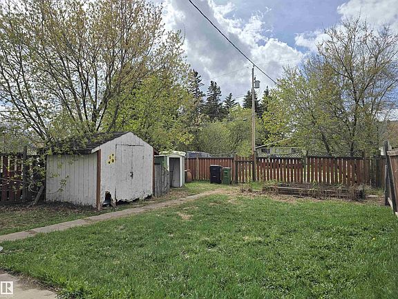 3rd image of 12436 86th St NW