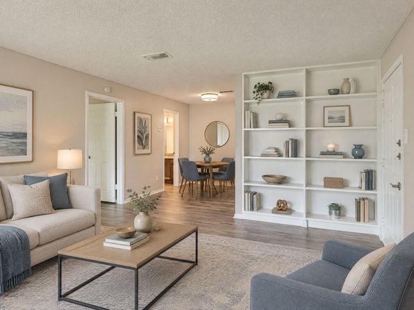 165 N Old Orchard Ln APT 1324