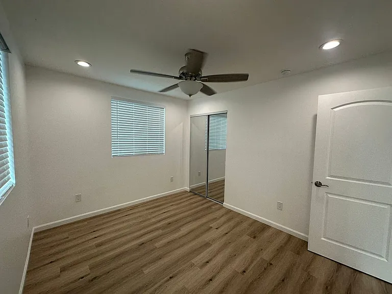 14529 Hartland St — Photo 11