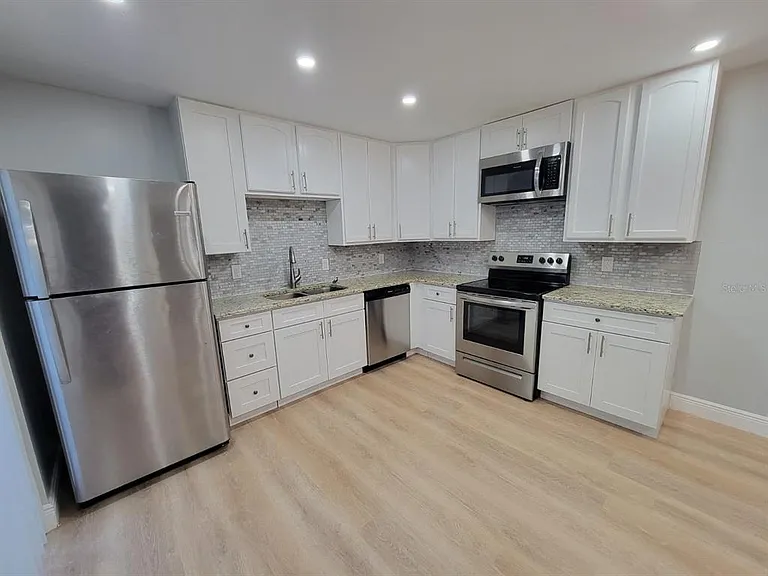 4093 Shannon Brown Dr — Photo 3