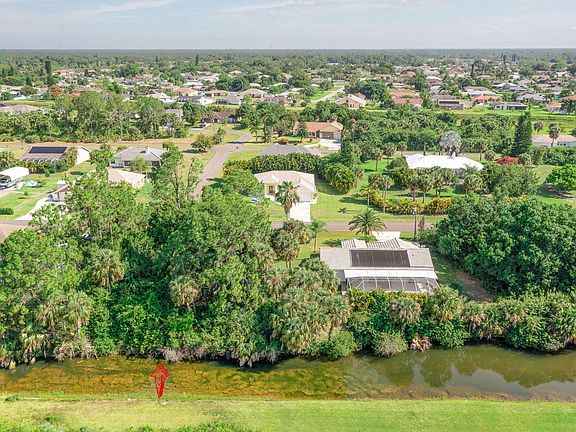 3rd image of 1428 Graham Cir