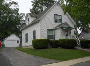 1317 Clark St, Dekalb, IL 60115