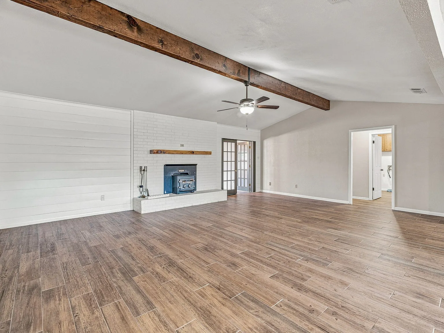1208 North Dale Avenue - 1 — Photo 2