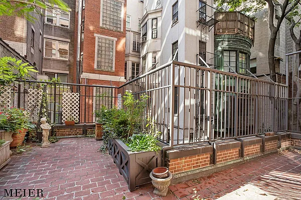 Sold by MEIER | media 5