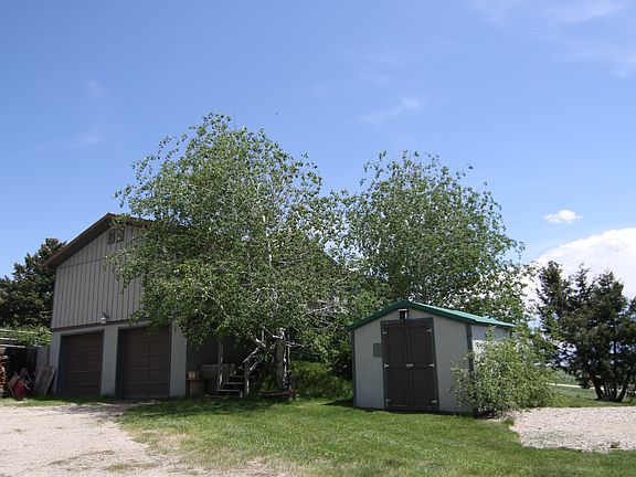 5th image of 144 Hackert Dr