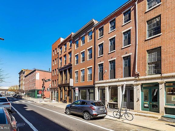 2nd image of 259 N 3rd St #3R
