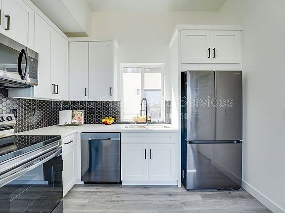 5th image of 3673 Budd St #3663