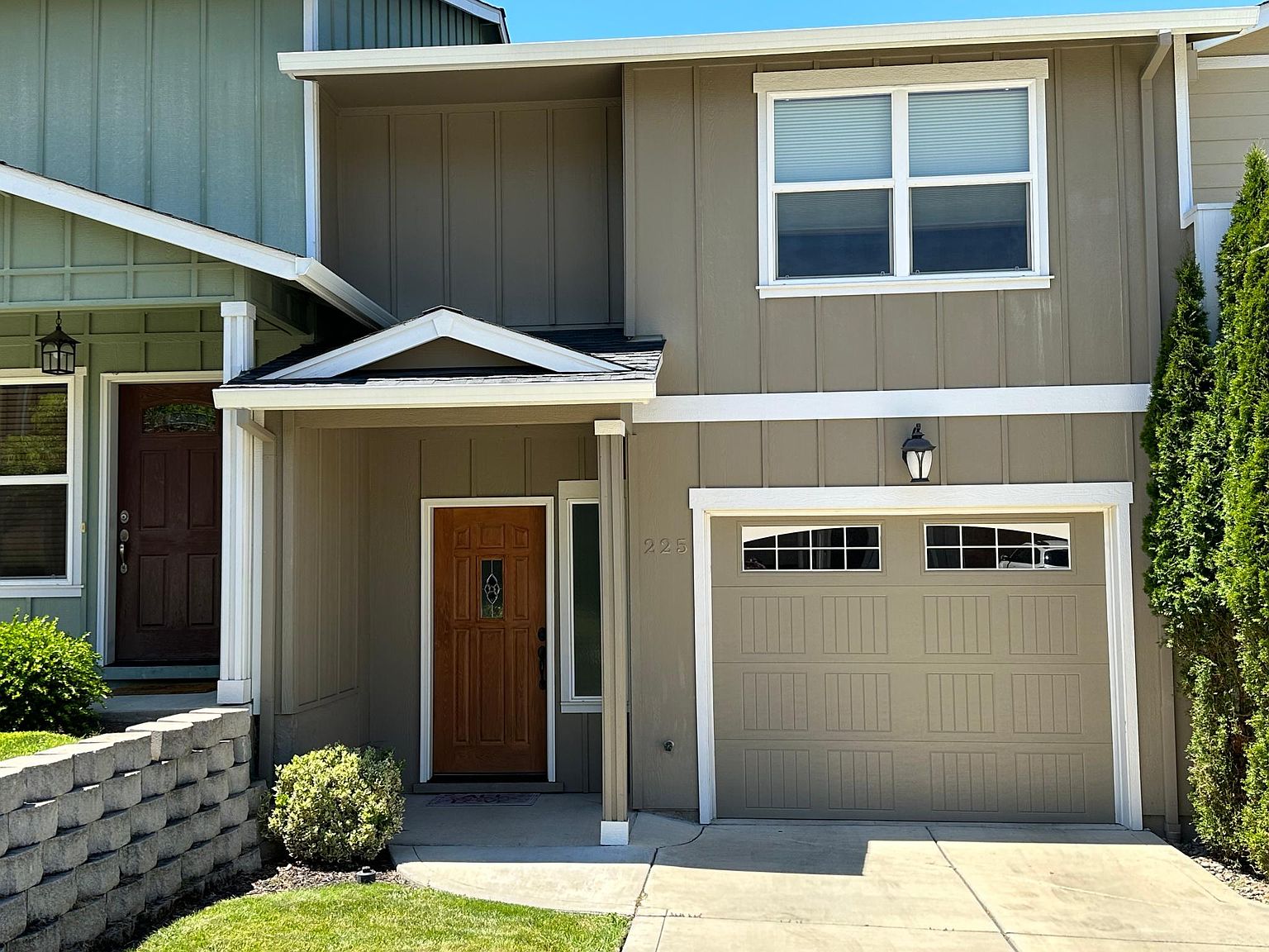 225 Dunthorpe Dr, Medford, OR 97504 Zillow