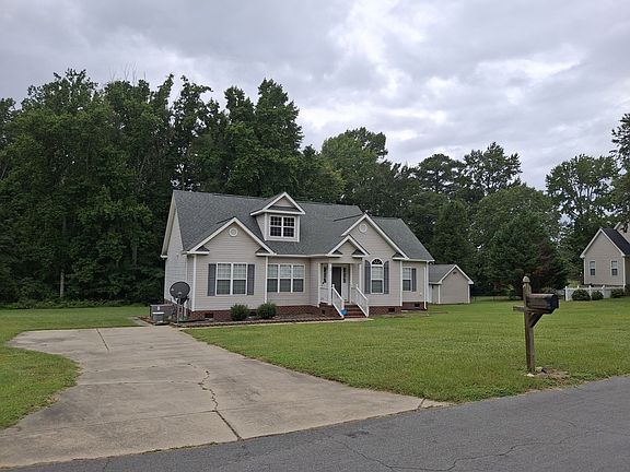 2nd image of 3843 Spring Mill Trail Rd