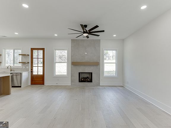 4th image of 5422 Copper Creek Rd