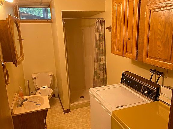 3rd image of 520 W Morningside Ln