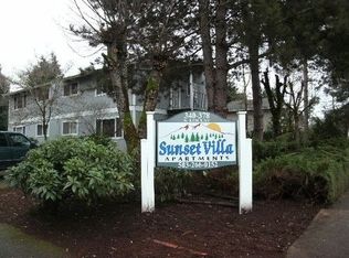 378 S Locust St, Canby, OR 97013