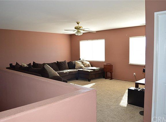 4th image of 25077 Butterwood Dr