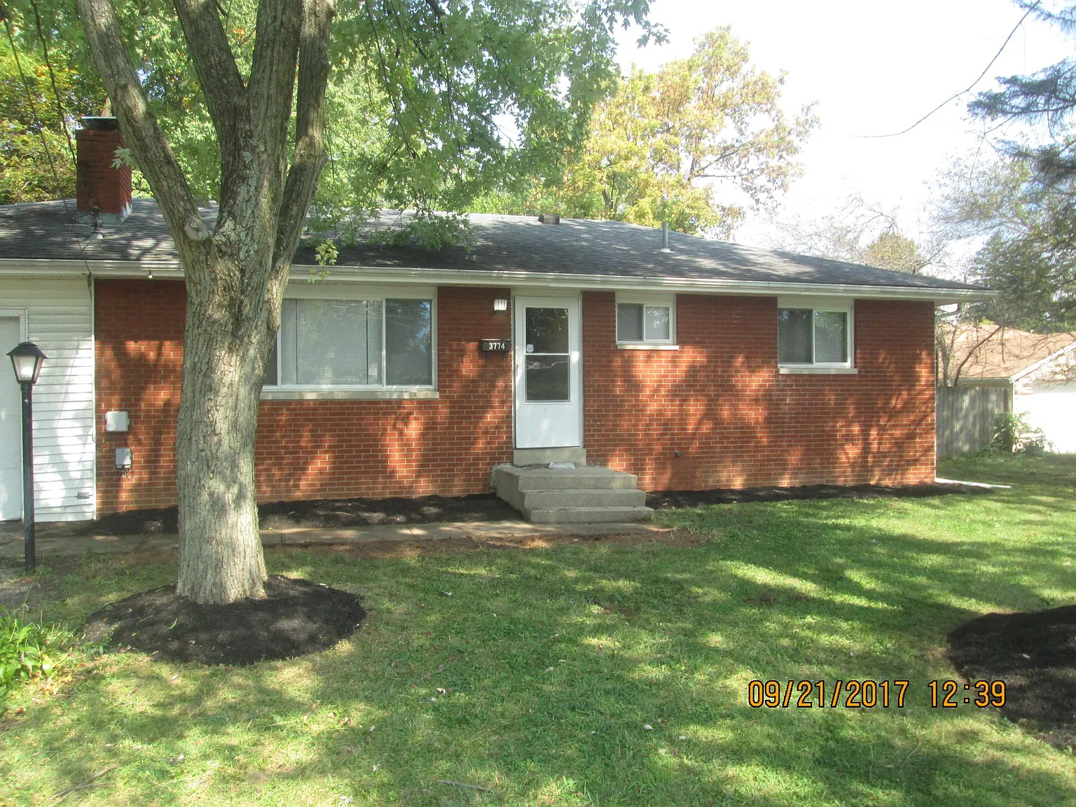 3 bed, 1.5 bath, 1000 sqft, $1,500 — Photo 1