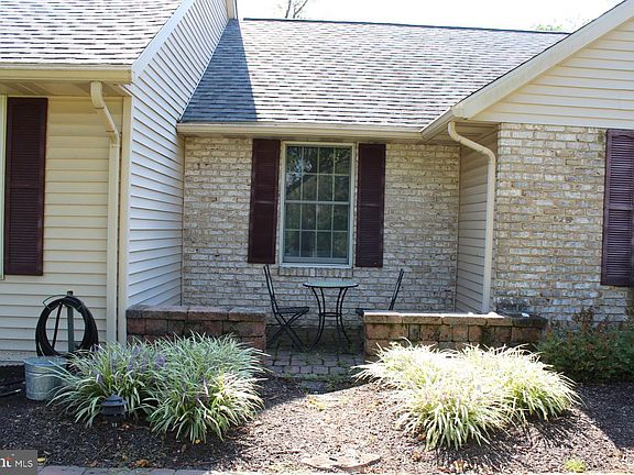 4th image of 250 Indian Ln